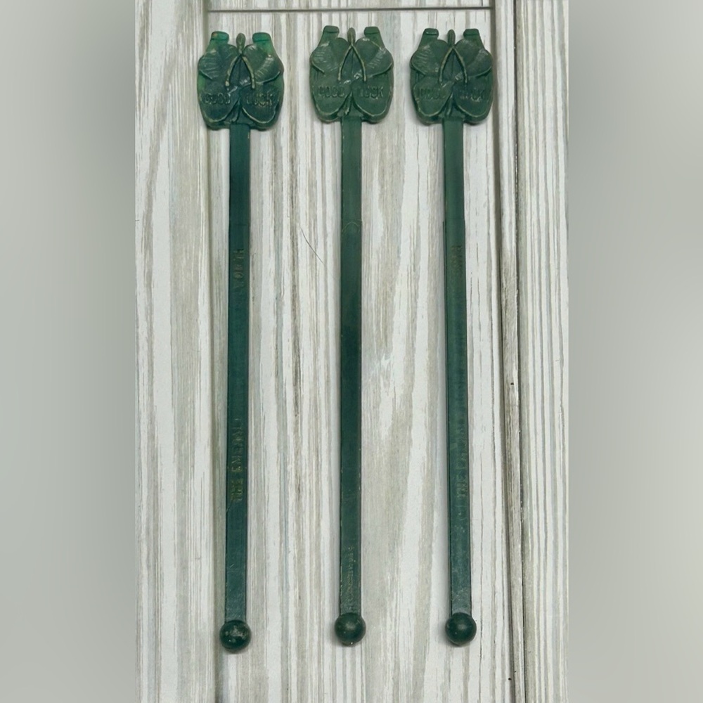 Vintage Shamrock Irish  Swizzle Stick The Emerald Room Kenilworth Green Set of 3